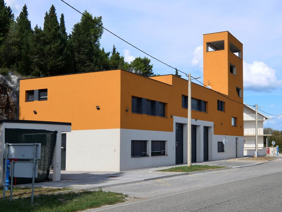 File:Centar za obuku pripadnika sustava civilne zaštite i vatrogastva Kula Norinska.jpg