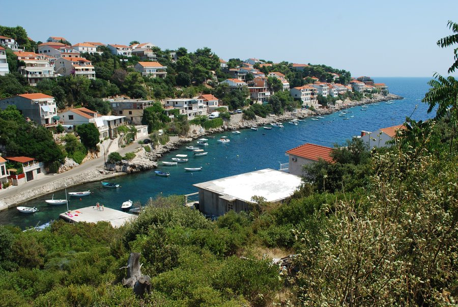 File:Zavalatica town - panoramio.jpg