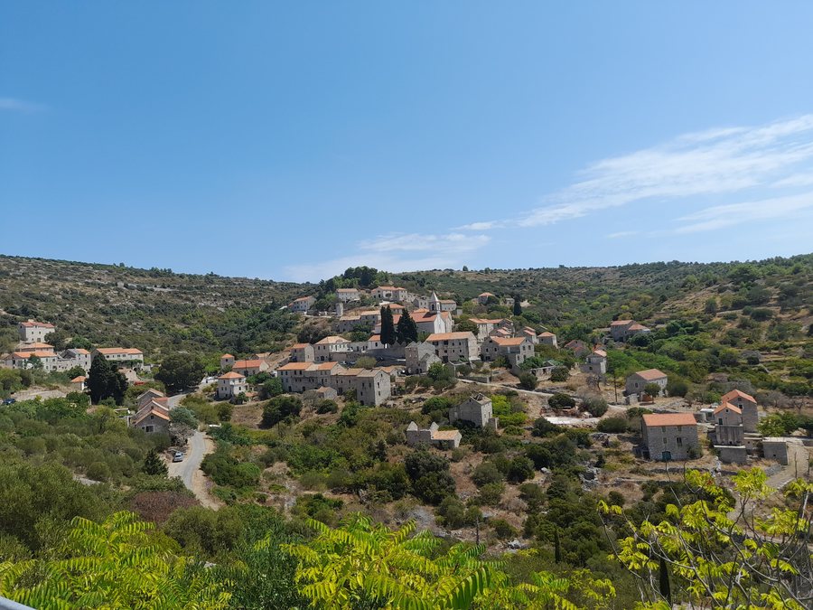 File:Velo Grablje, Hvar, Croatia 20240803 01.jpg