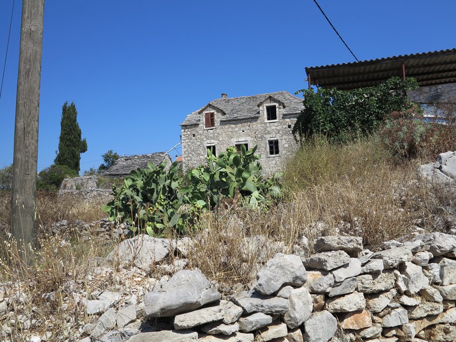 File:Šolta Donje Selo Hrvatska 2012 a.jpg