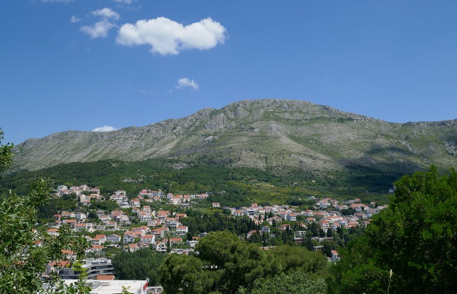 File:Brašina - Mlini.jpg
