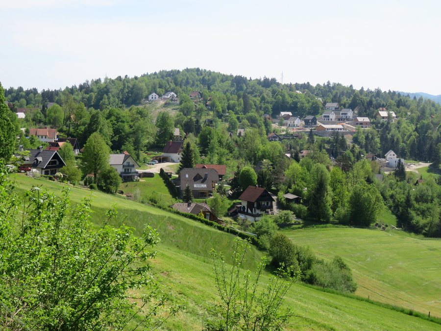 File:Prezid Vrhnika Slovenia 1.jpg