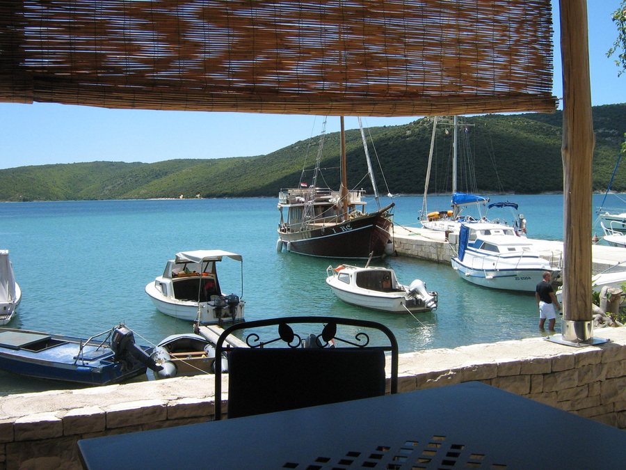 File:Trget, Istra, Croatia - panoramio.jpg