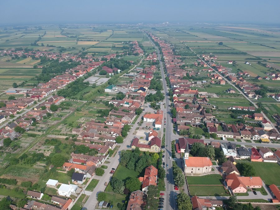 File:Bošnjaci 2018..jpg