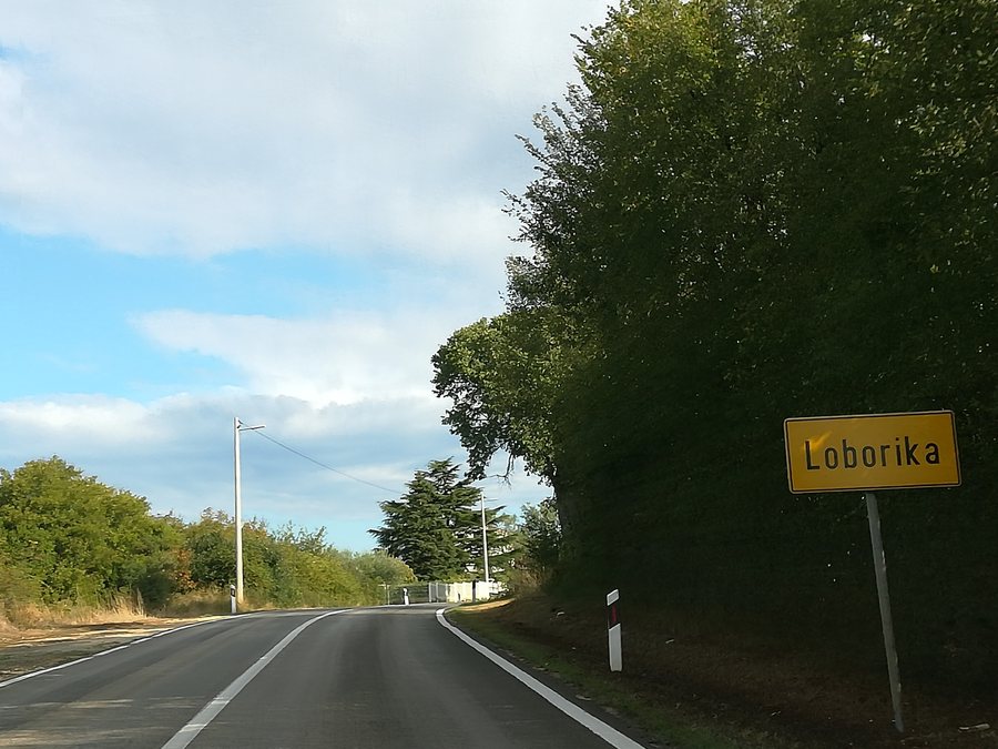 File:Loborika (Lavarigo) - Marzana 02.jpg