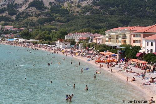 Strand in Baska